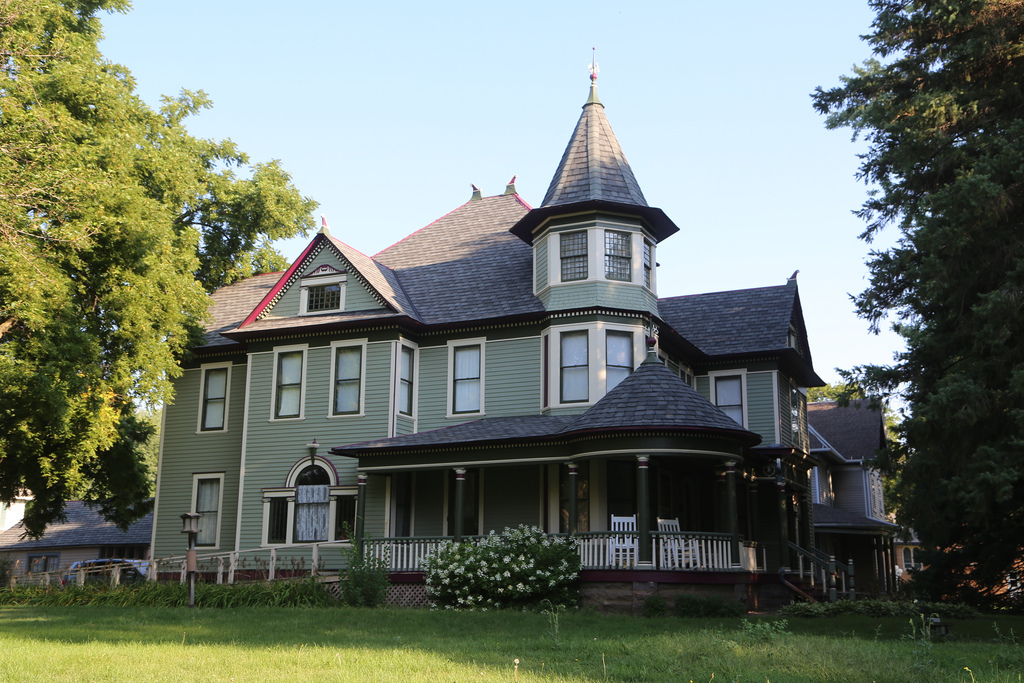 Destination Small Town