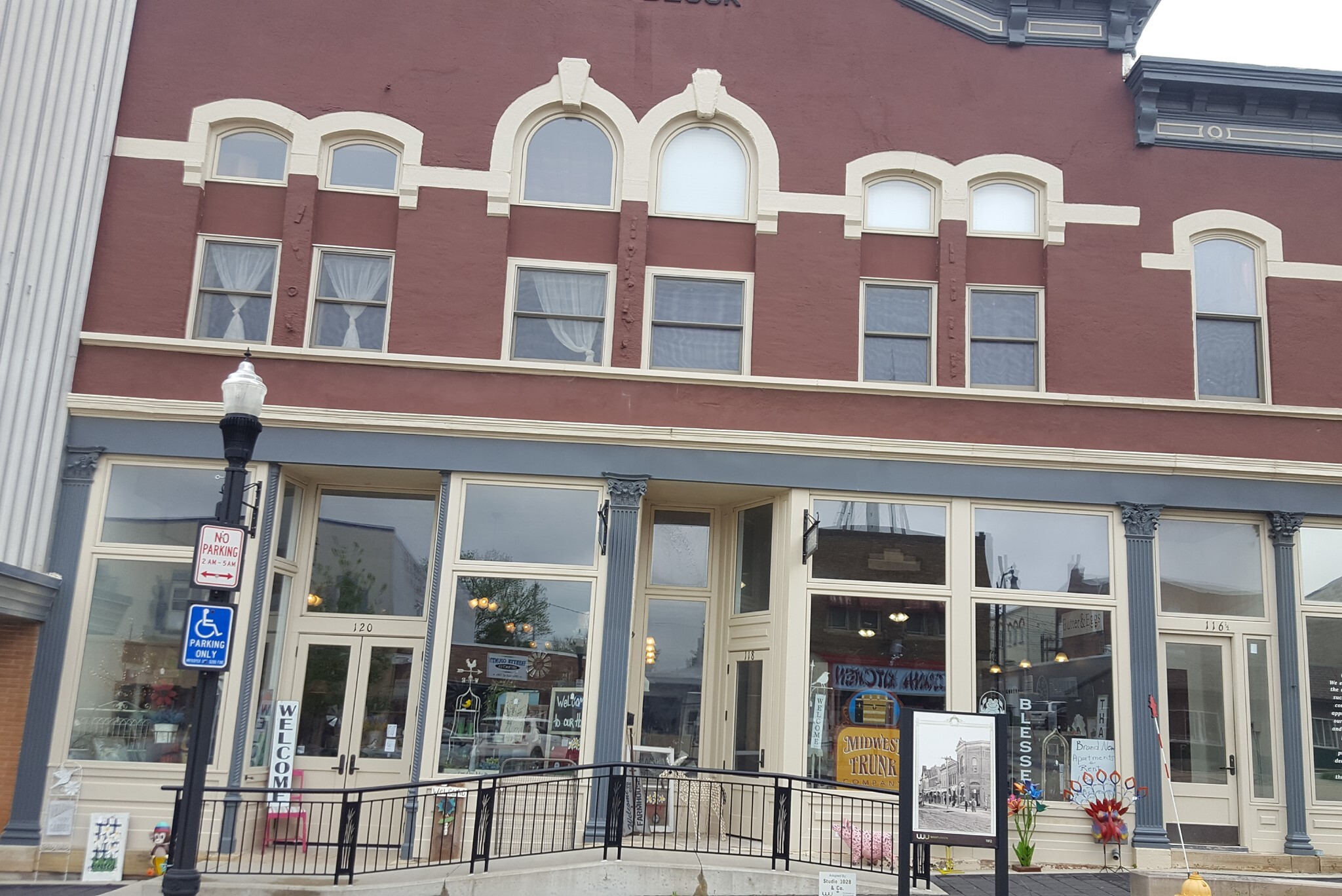 Destination Small Town