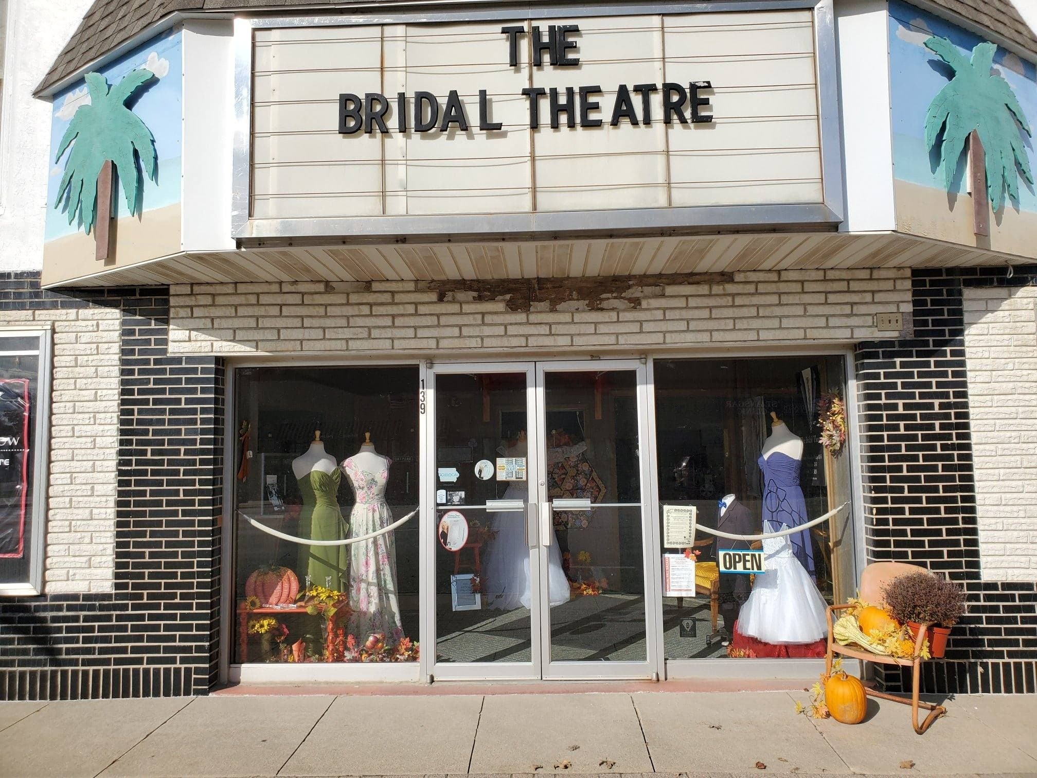 The bridal theatre Clearance